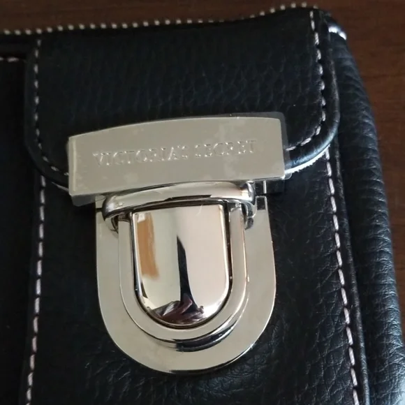 Victoria's Secret wristlet NWOT - Picture 3 of 4